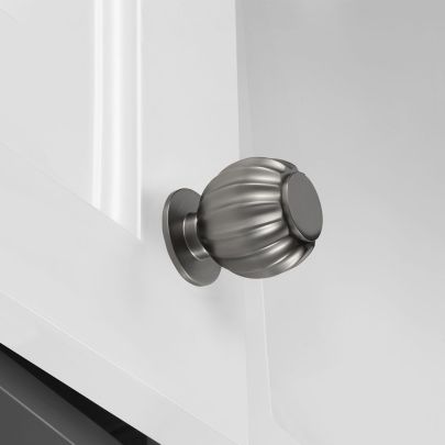The image shown below is Graphite finish
